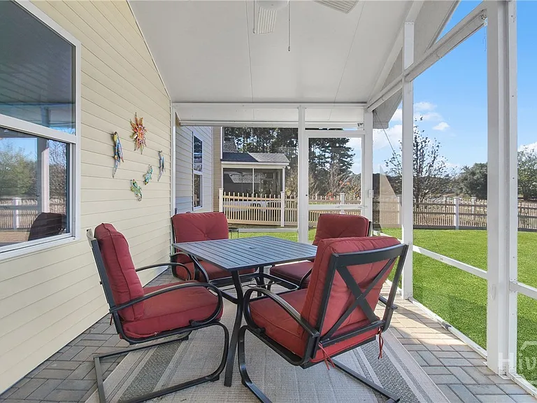 153 Hamilton Grv — Photo 42