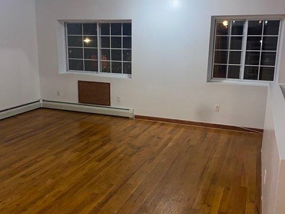 2nd image of 644 Mead St Floor 2