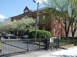 714 Buchanan St APT 3, Indianapolis, IN