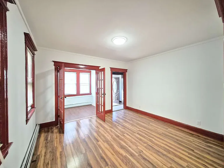 443 Home Ave #1 — Photo 8