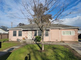 9897 Sierra Dr, Hanford, CA
