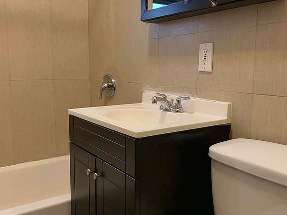 3rd image of 4-35 27th Ave #2F