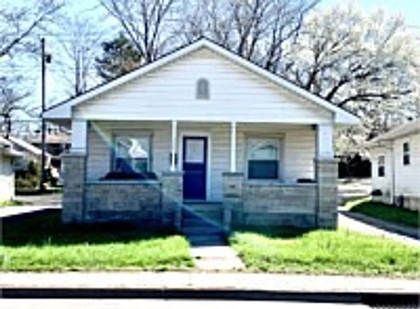 2 BED with easy access to Downtown! — Photo 2