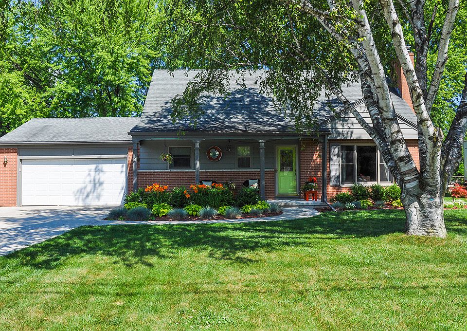 1st image of 2360 N Kearney Dr