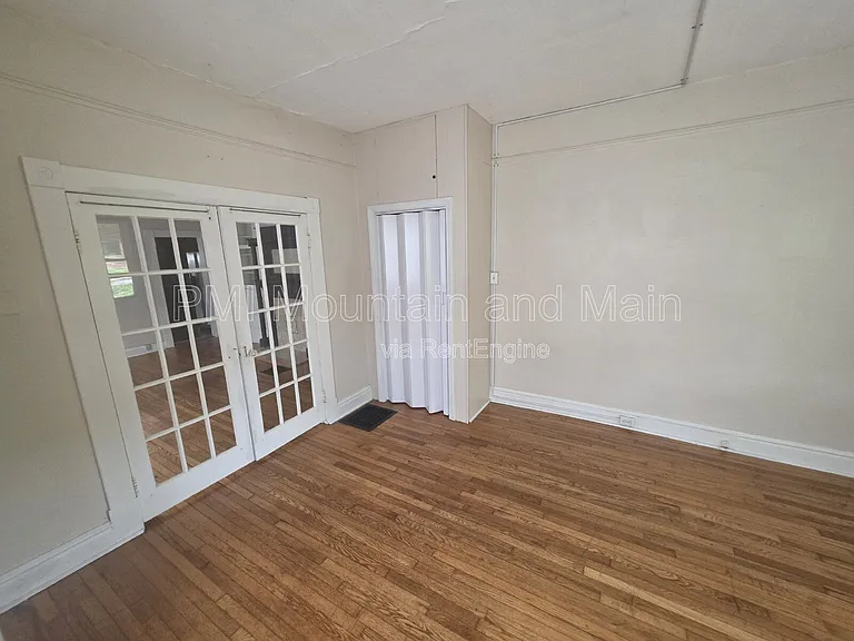 41 Westwood Pl #1 — Photo 13