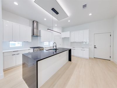 5303 Wylie St #B, Houston, TX, 77026