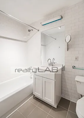 Rented by Realty Lab LLC | media 6
