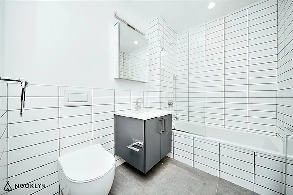 Rented by Nooklyn NYC LLC | media 72