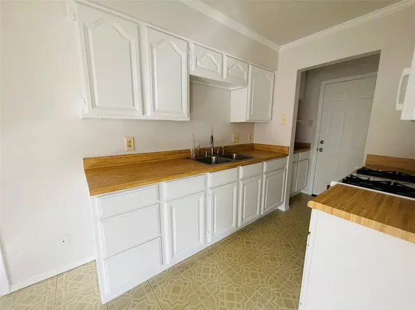 1229 Greenbrier Dr, Mesquite, TX 75149