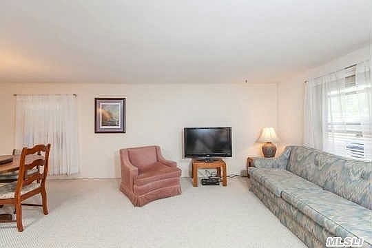 3rd image of 3 Arden Ct