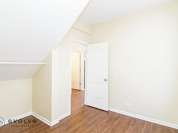 4th image of 1544 W Wabansia Ave #1MT