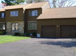 12 Peterson Rd, Peabody, MA 01960