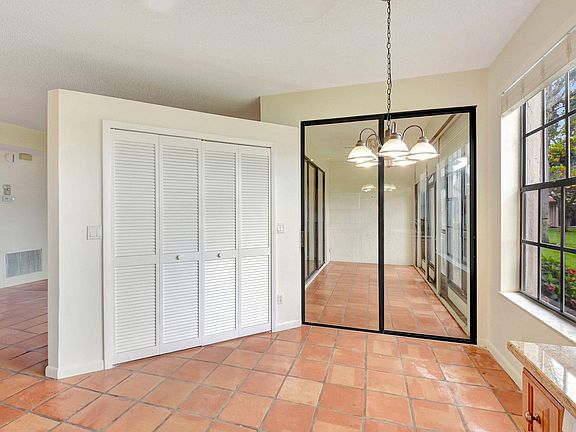 5th image of 5989 Parkwalk Drive #5989