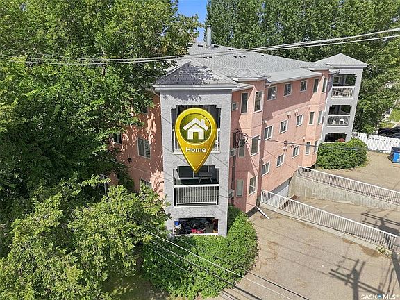 2nd image of UNIT 202-1215 Louise AVENUE