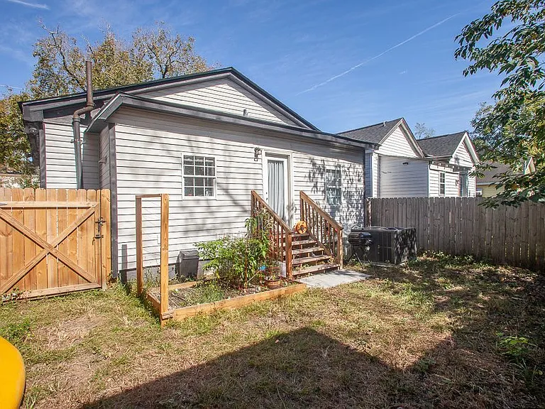504 Brunswick St — Photo 20