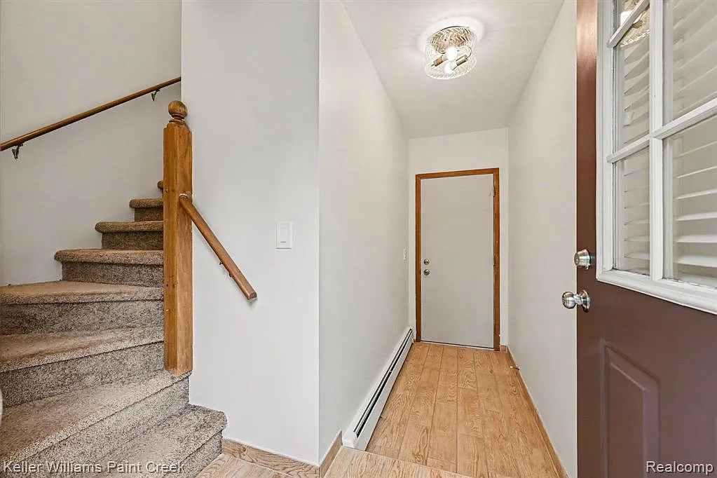 2 bed, 2.0 bath, 1296 sqft, $1,800 — Photo 4