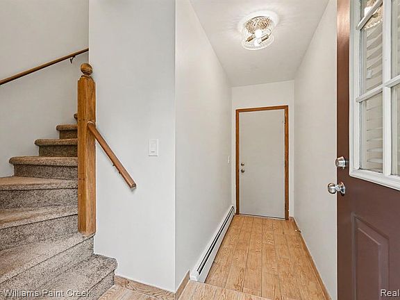 4th image of 2232 London Bridge Dr