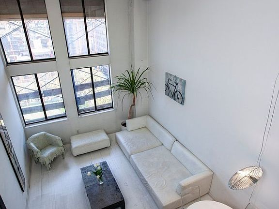 3rd image of 421 Hudson St APT 711