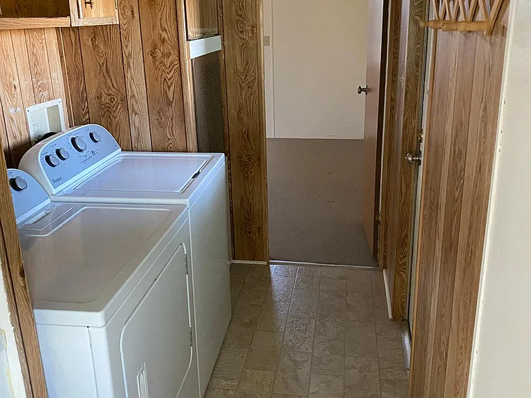 83 Bruceter Ln — Photo 8
