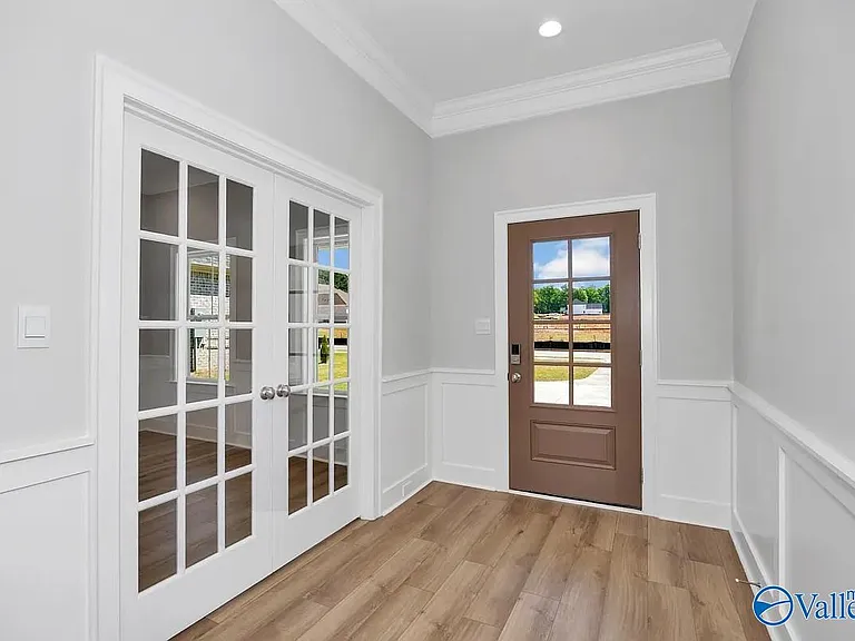 16535 Hamilton Pl — Photo 2
