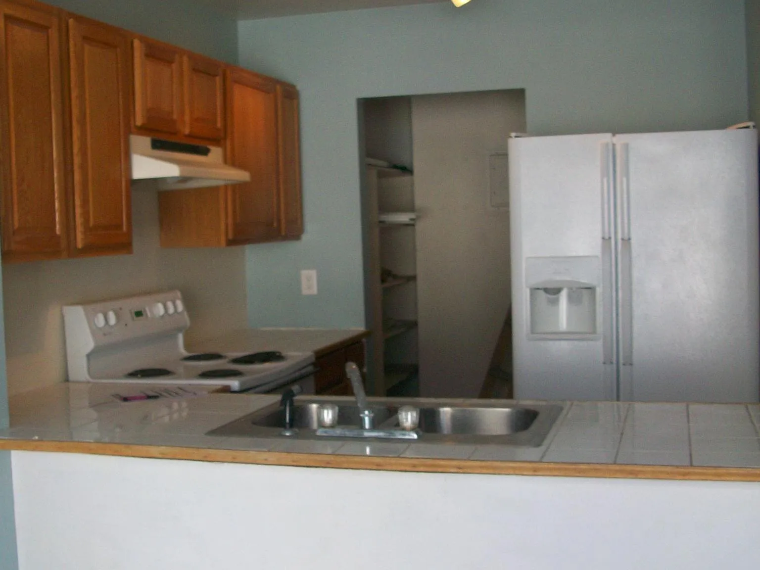 S 2284 W, West Valley — Photo 2