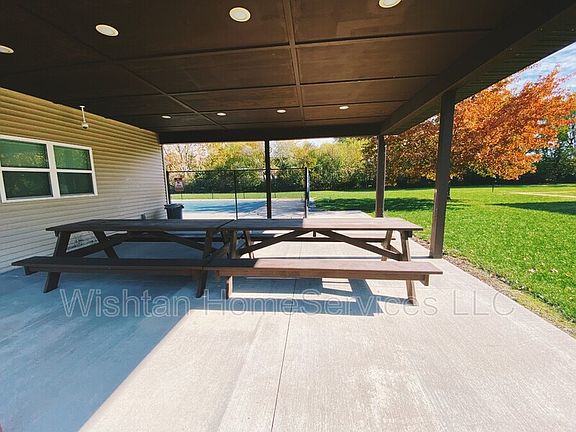 3rd image of 202 Charleston Blvd #2-2-202