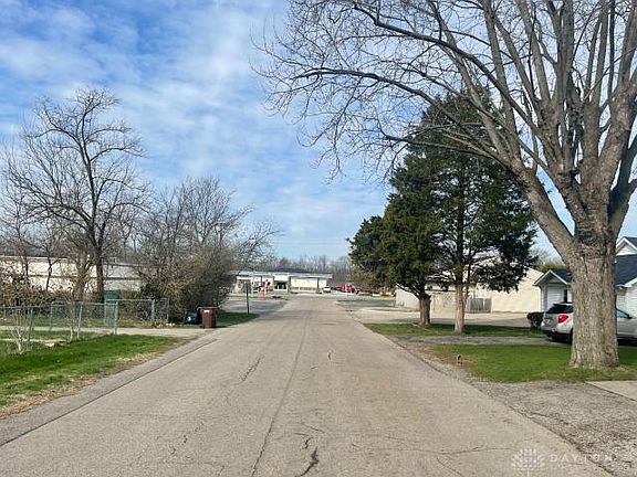 5th image of 2020 Wilding Ave