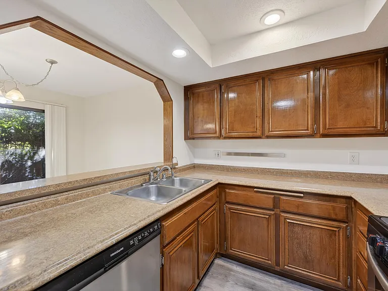 600 Central Ave #291 — Photo 17