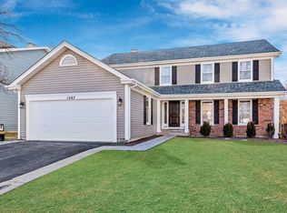 1207 W Kingsley Dr, Arlington Heights, IL 60004