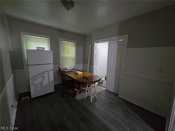3rd image of 1030 E 72nd St