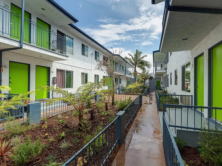 Pine Crest Apartments — Photo 9