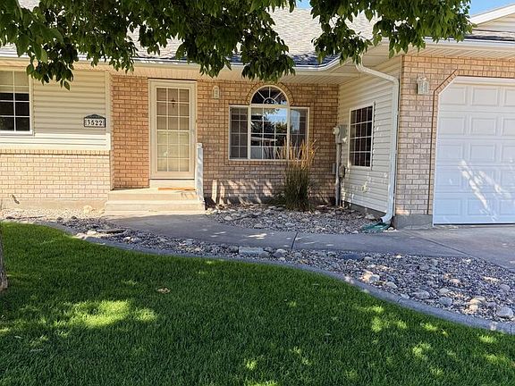 3rd image of 3522 S Stonehaven Dr