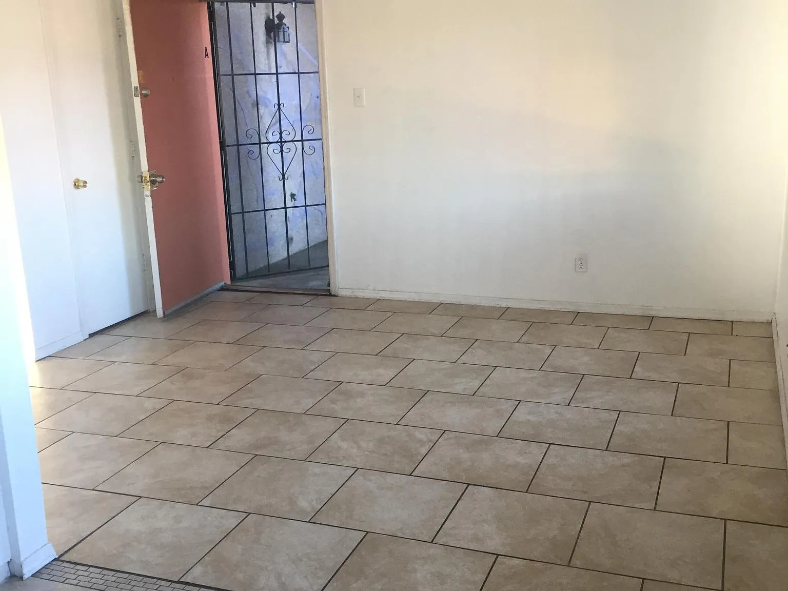 3401 Lafayette Drive NE — Photo 4
