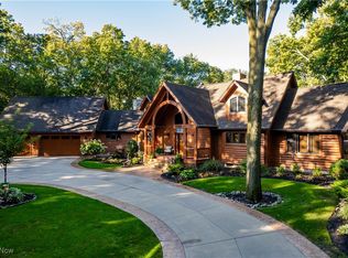 2950 N Bluff Ridge Dr, Port Clinton, OH 43452