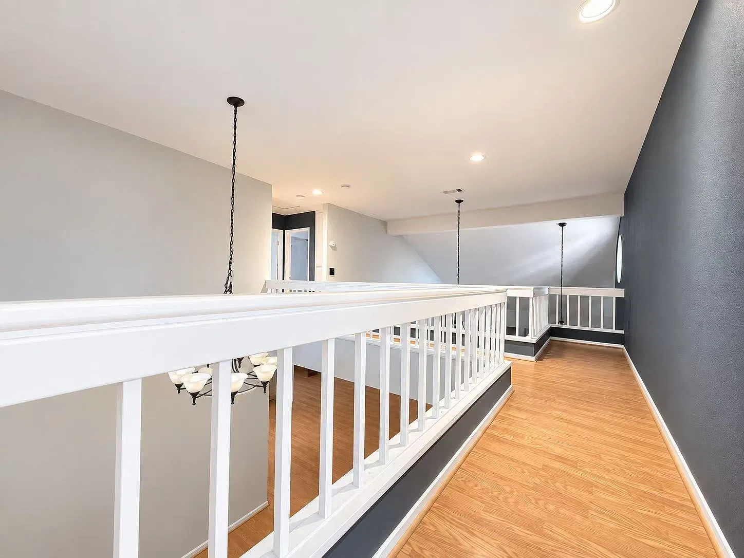 4 bed, 2430 sqft, $4,200 — Photo 4