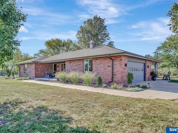 2801 Hitching Post Cir, Lincoln, NE 68523