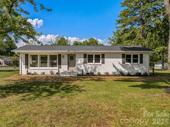 744 University Dr, Rock Hill, SC 29730