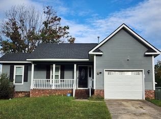 5589 Pepperbush Dr, Fayetteville, NC 28304