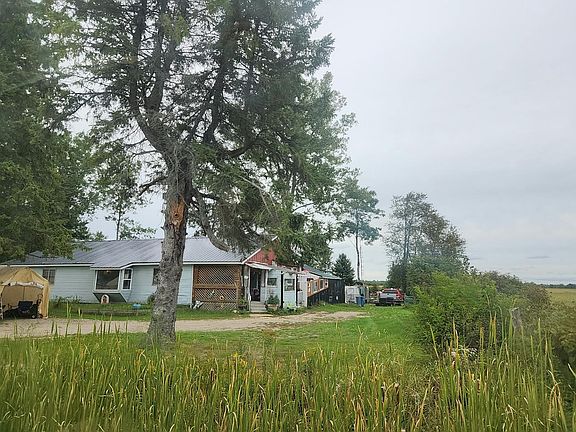 2nd image of 2601 School Rd