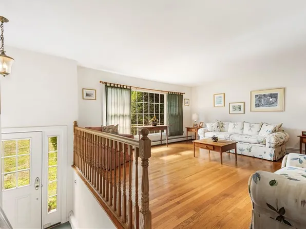 64 Hamlin Road, Mahopac, NY 10541