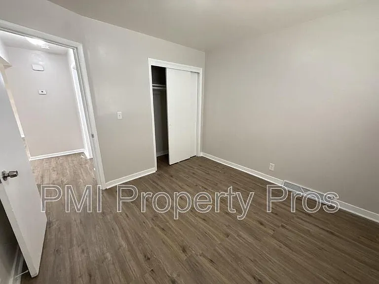 7701 W Hampton Ave #4 — Photo 9