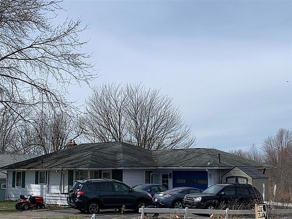 2nd image of 5803 S Ridge Rd W