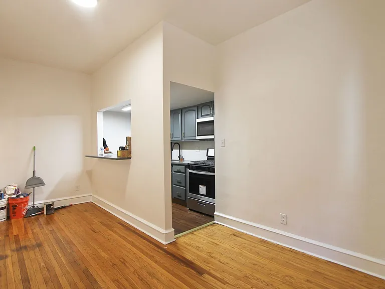 326 W Chelten Ave — Photo 19