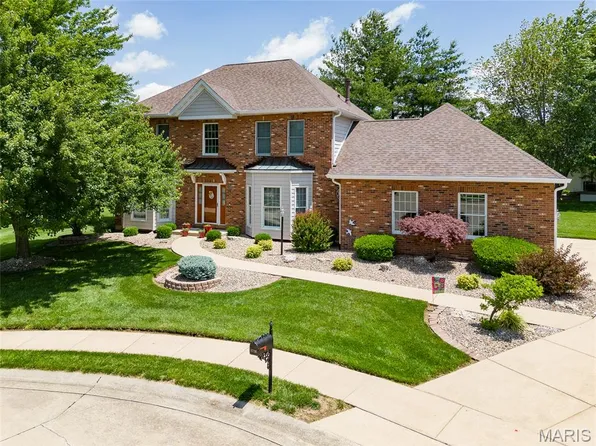 1718 Cameron Ct, Edwardsville, IL 62025