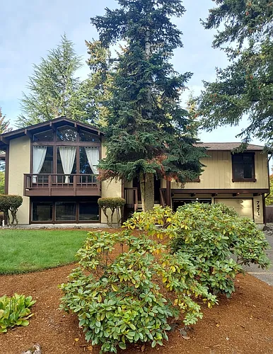 7471 85th Pl S Photo 1