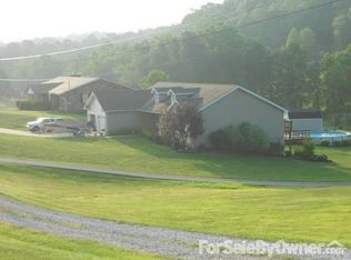 70 Seasons Ln, Mineral Wells, WV 26150