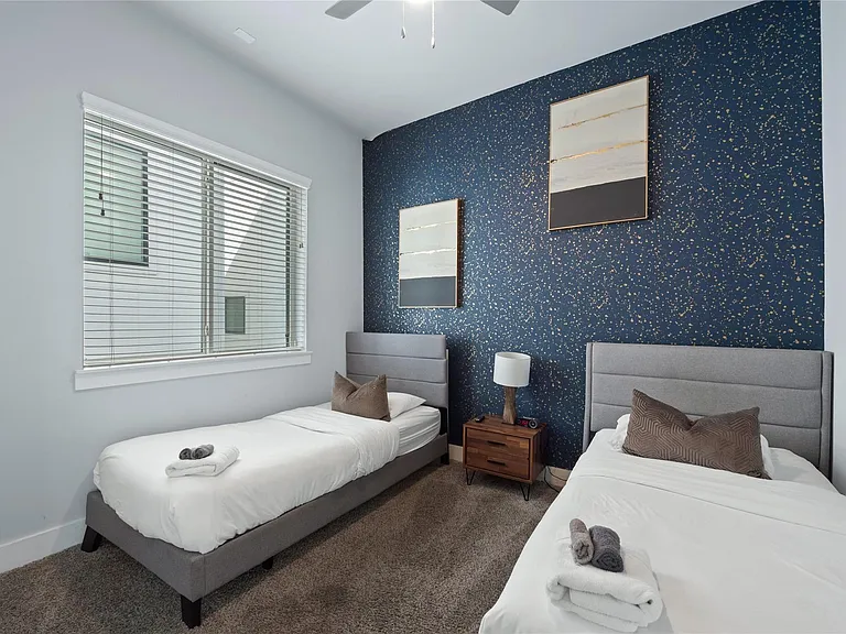 3365 Daphne St — Photo 23