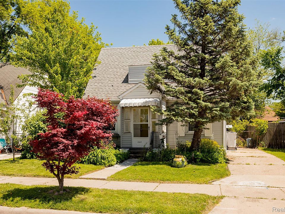 23122 Reynolds Ave, photo 4