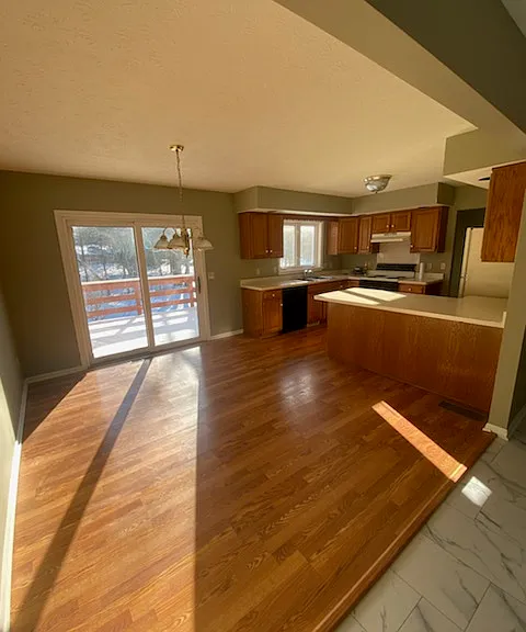 437 Ayrault Rd — Photo 7
