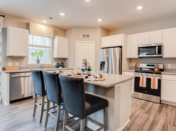 411 Prairie Rose Ln, Waconia, MN 55387